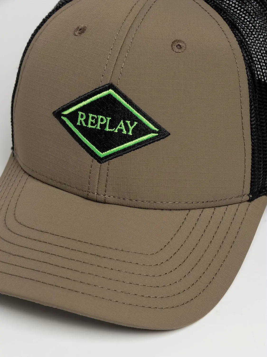 REPLAY CAP